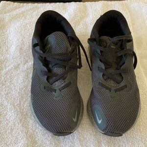 Nike Kids Gray Sneakers